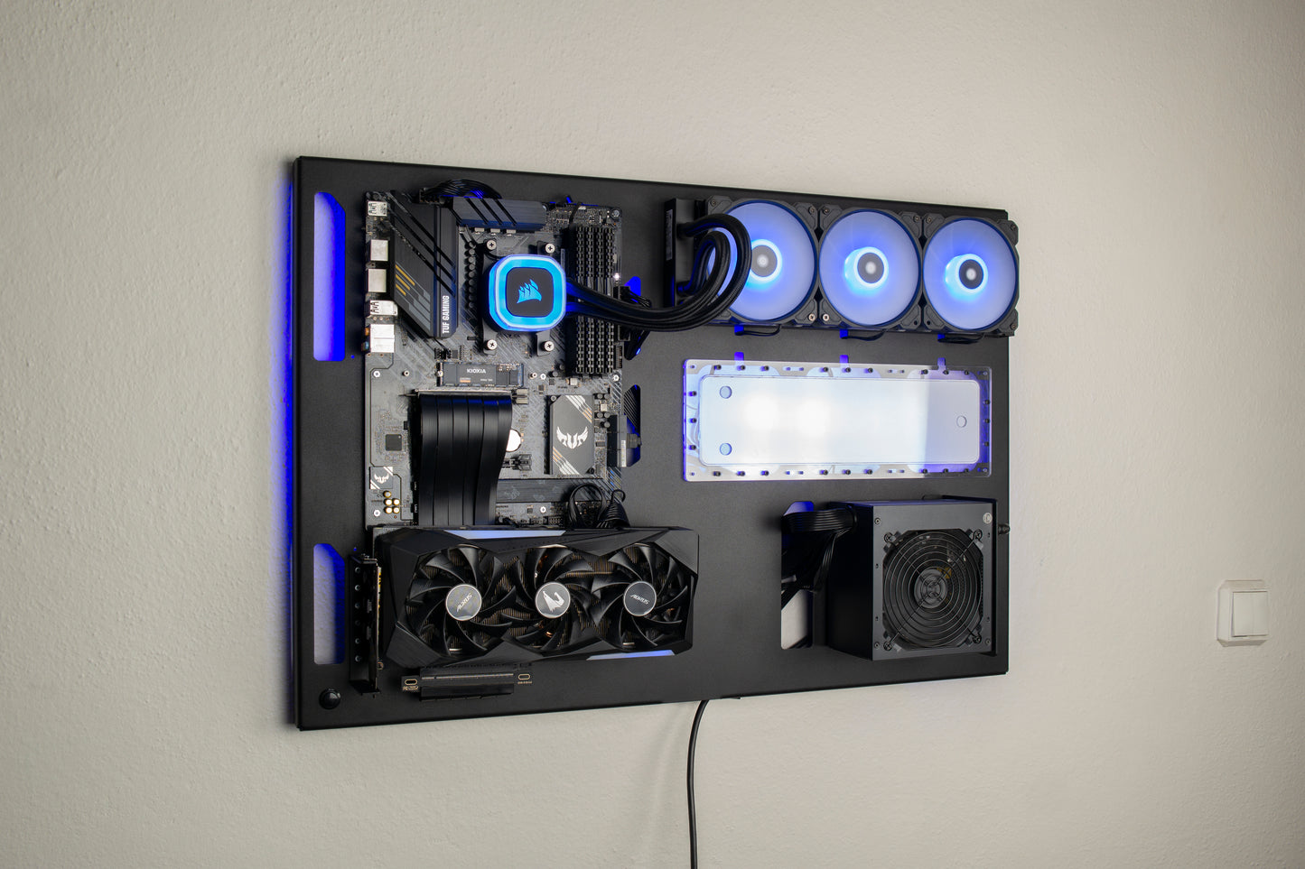360mm Dual Slot Wall-Mountable PC Case, Custom Liquid Cooling Support, Wall Computer Case