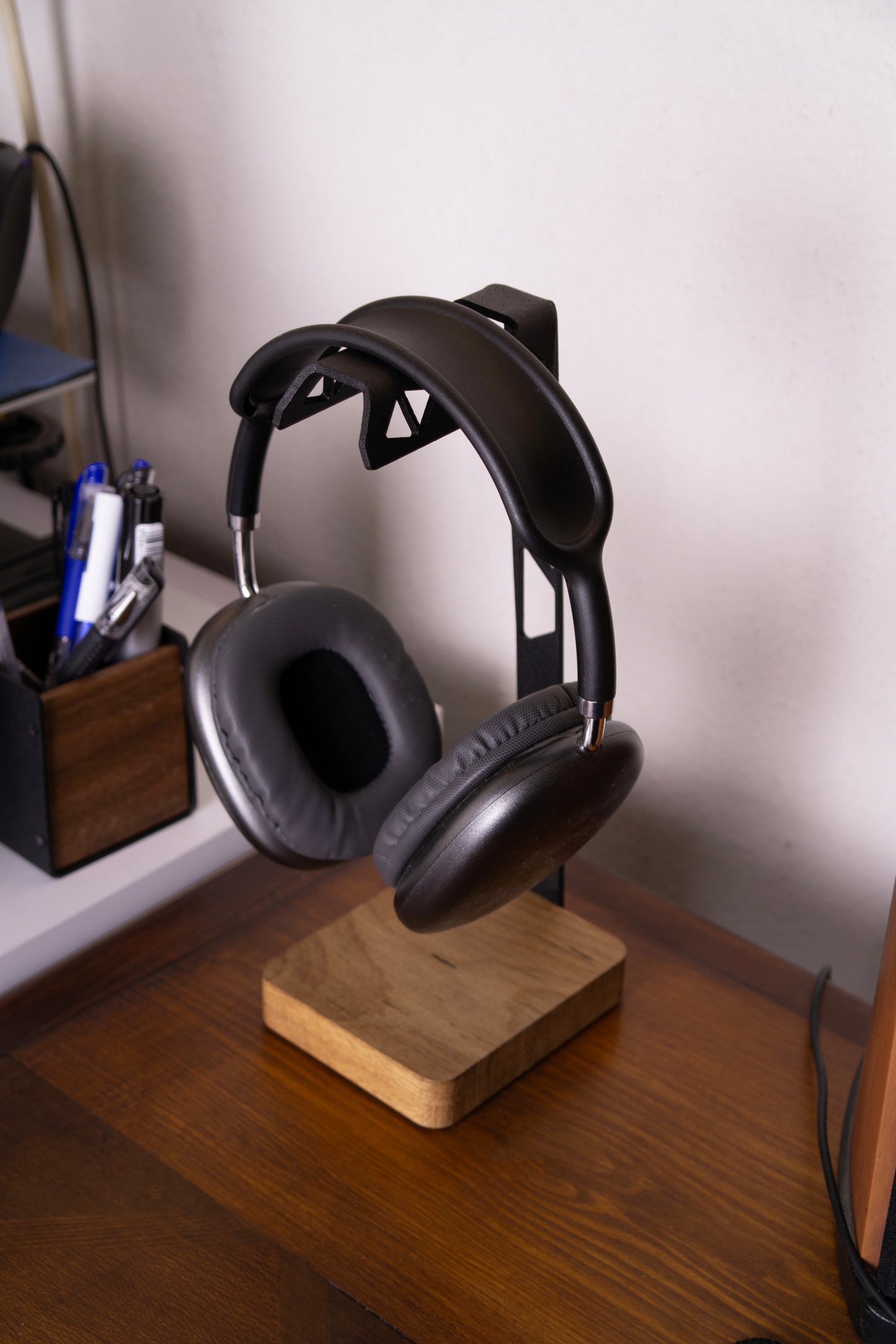 ABK Design Headphone Stand, Headphone Holder Premium , Gaming Headset Holder, Handcrafted Wood Steel Headphones Stand for Desk